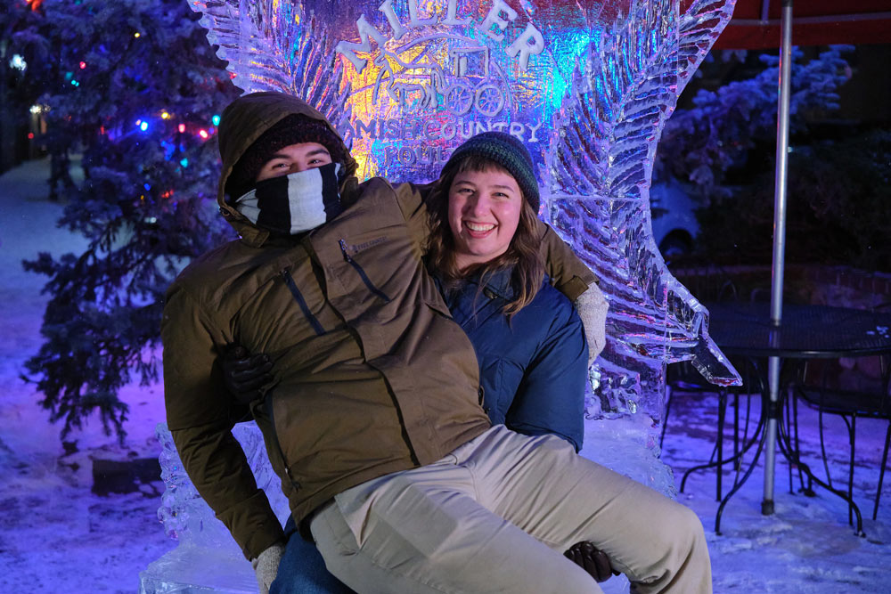 Posing for photos with the carvings Posing for photos with the carvings