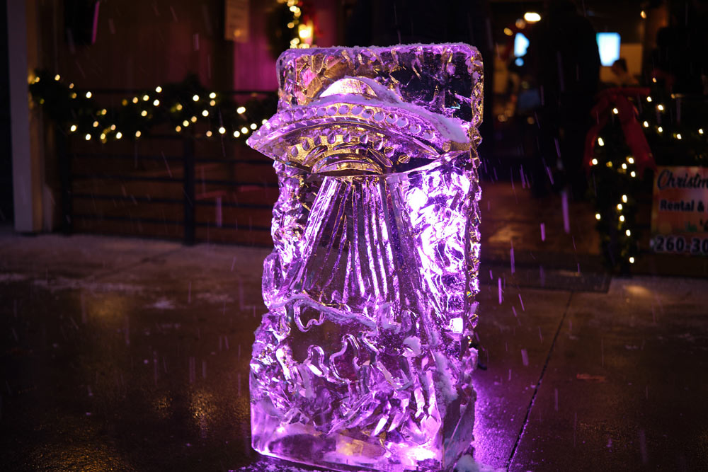 UFO ice carving UFO ice carving
